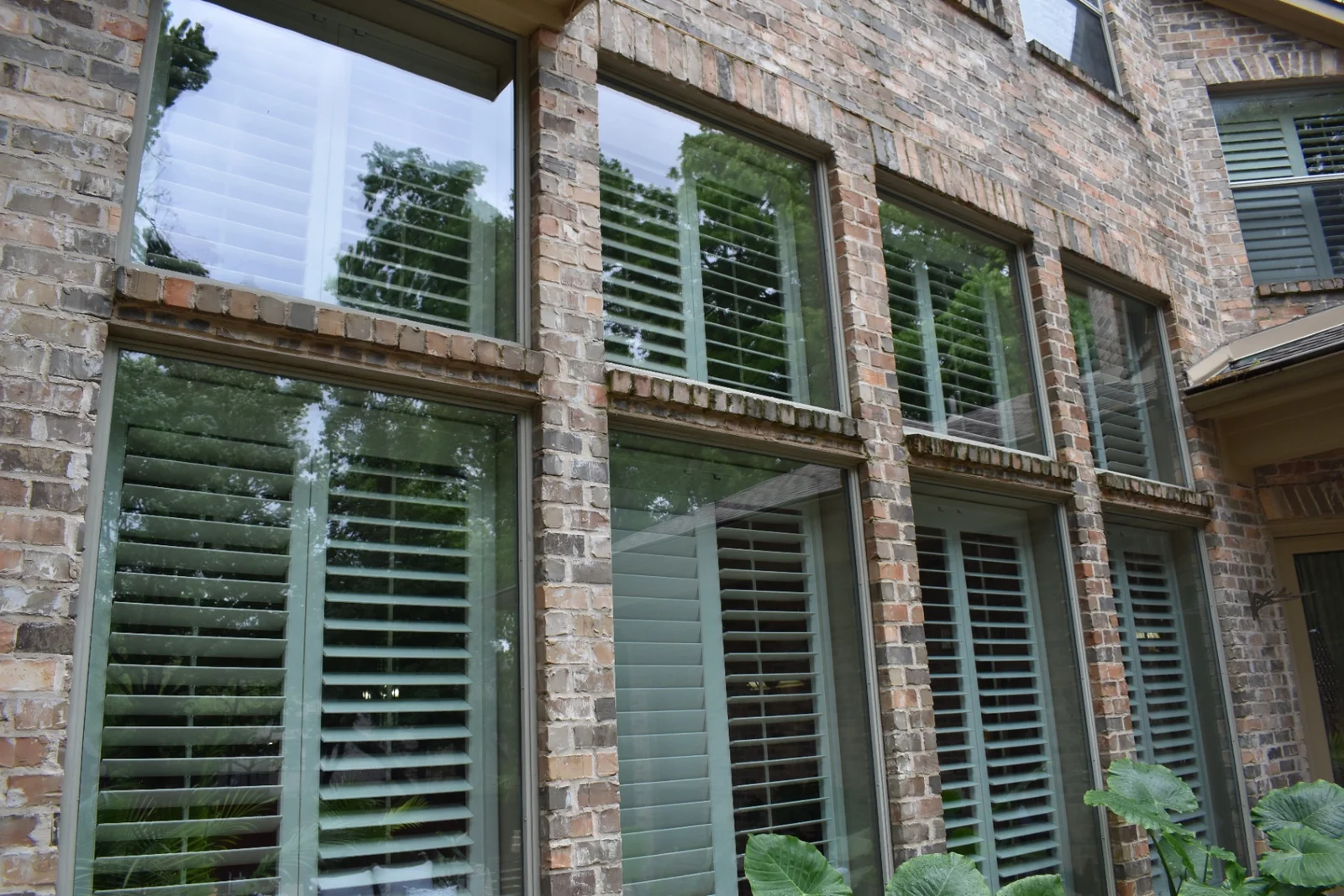 Streak-free two-story residential windows after professional cleaning in Dallas-Fort Worth